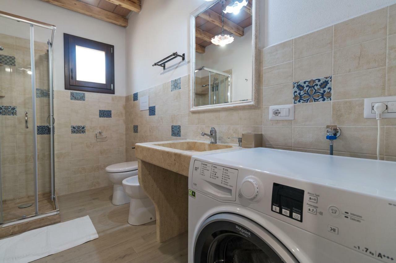 Sardinia Suite Apartment ドルガーリ エクステリア 写真
