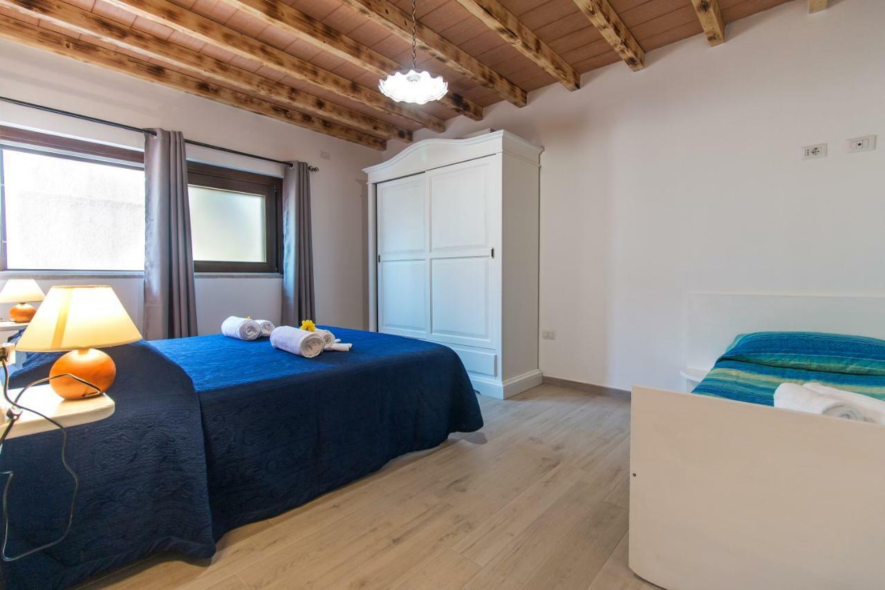 Sardinia Suite Apartment ドルガーリ エクステリア 写真