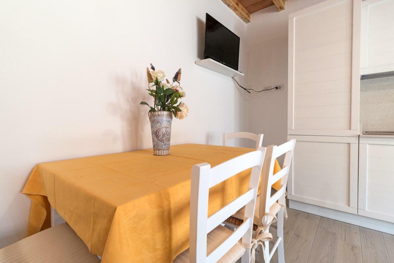 Sardinia Suite Apartment ドルガーリ エクステリア 写真
