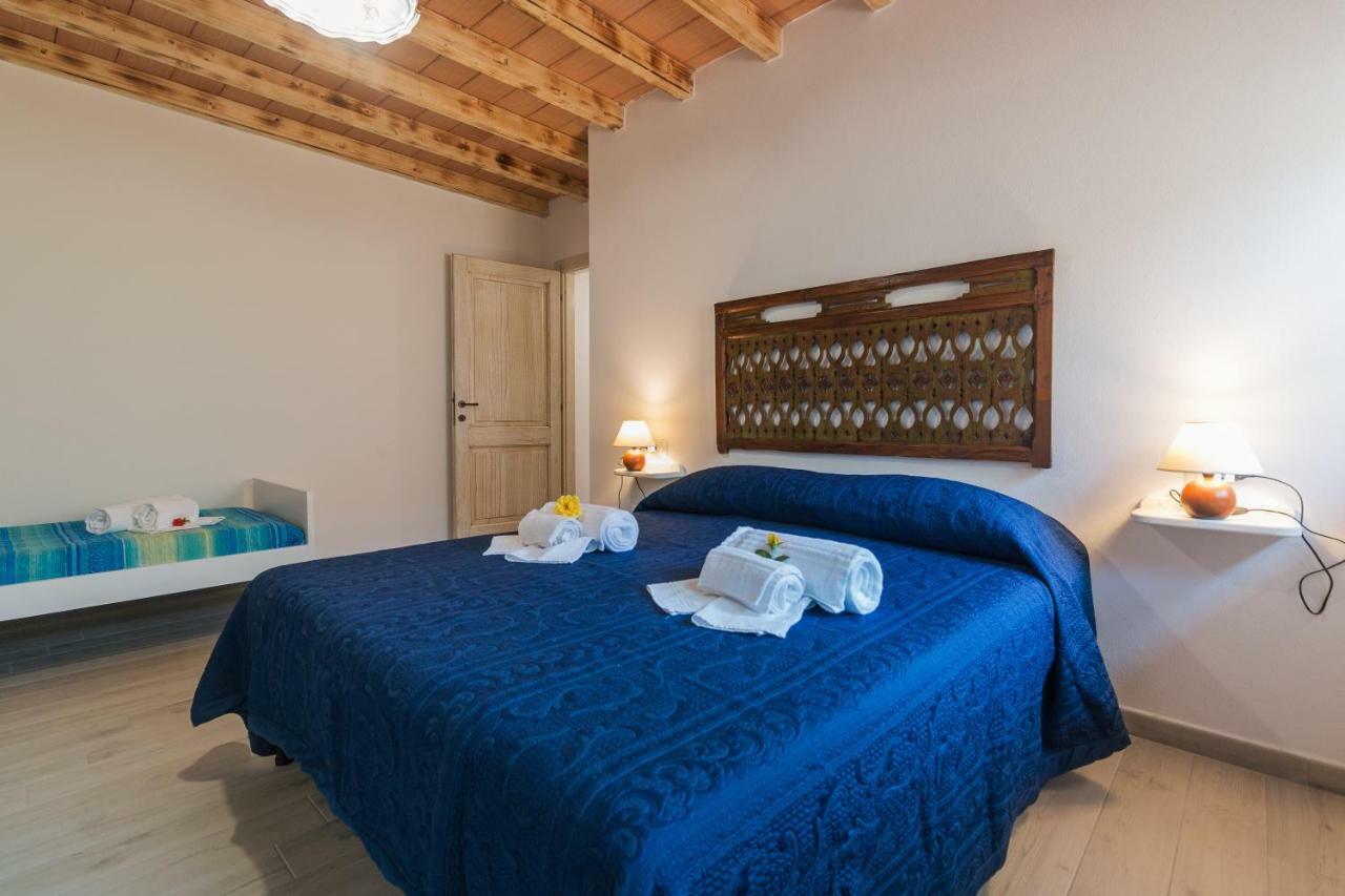 Sardinia Suite Apartment ドルガーリ エクステリア 写真