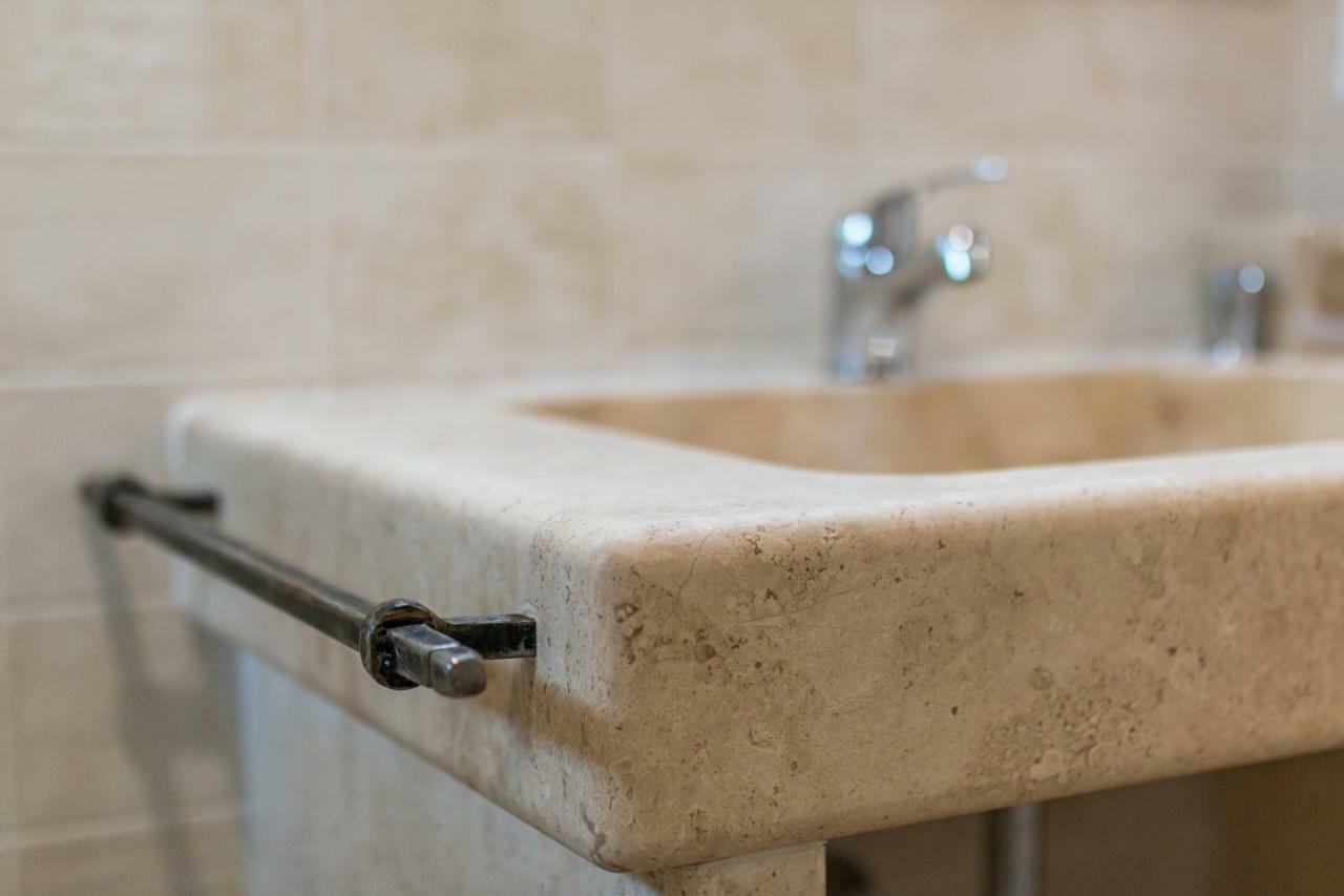 Sardinia Suite Apartment ドルガーリ エクステリア 写真