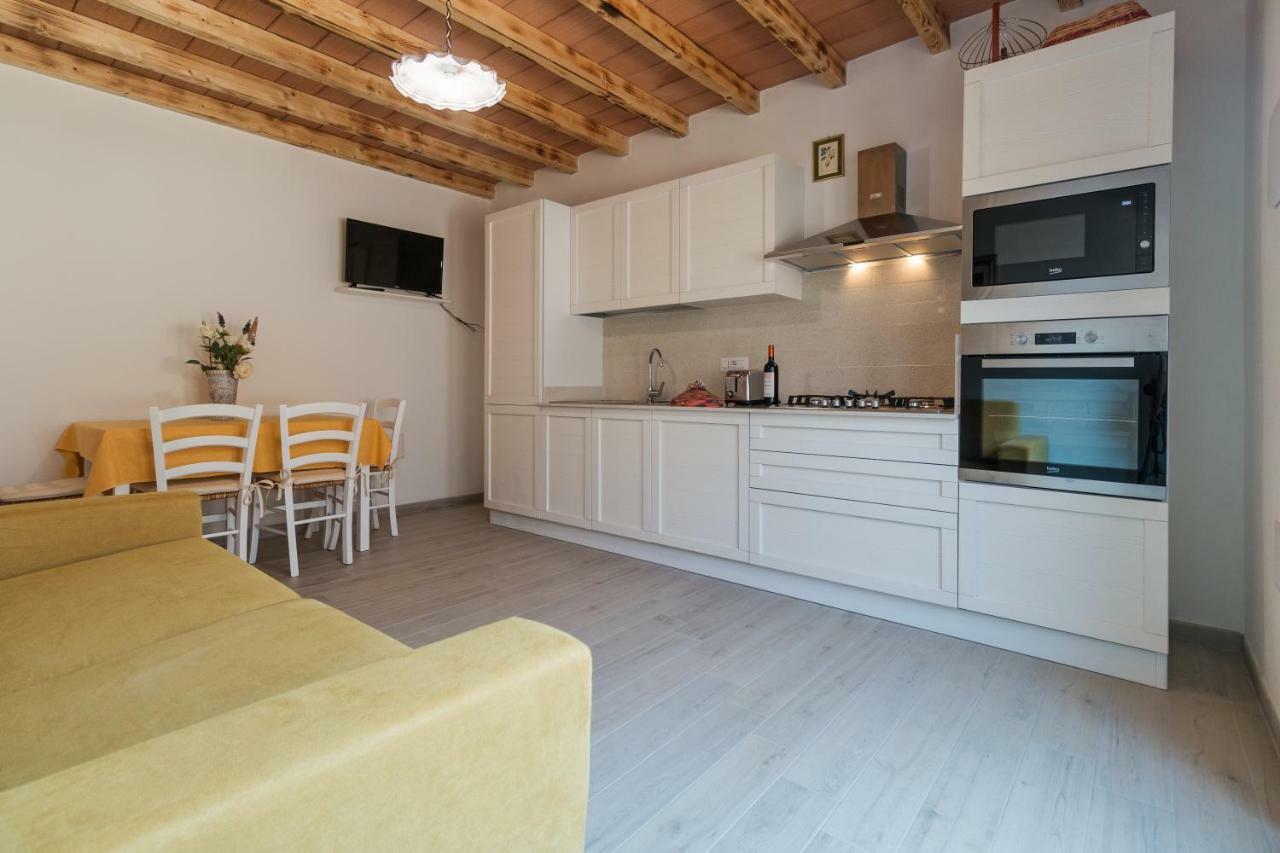 Sardinia Suite Apartment ドルガーリ エクステリア 写真